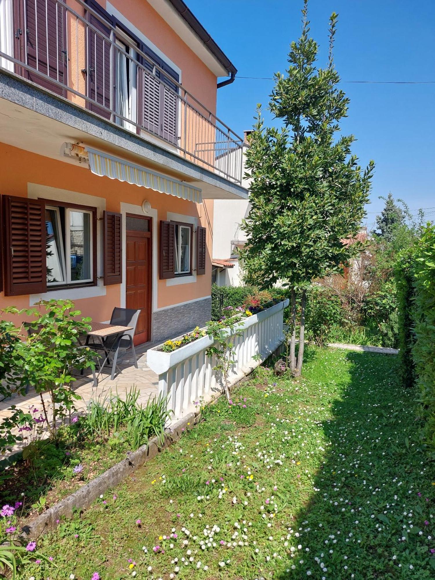 Clara 3 Apartment *